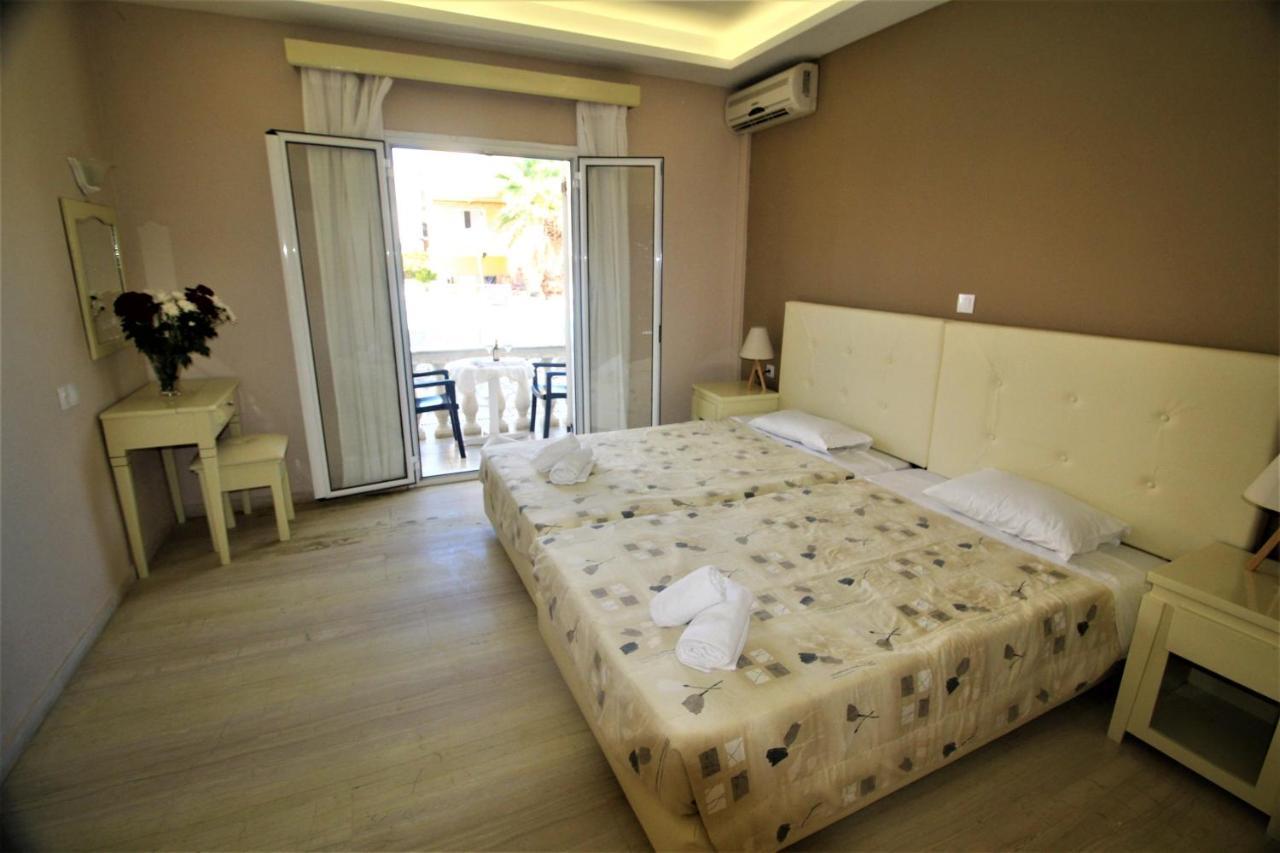 Nikki'S Studios & Apartments Moraḯtika Exteriér fotografie